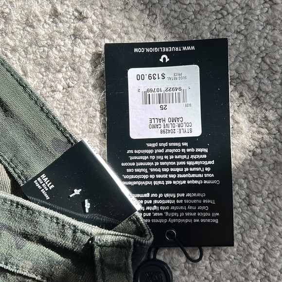 Brand new true religion camo jeans. Fits more like a 24 - Picture 3 of 3